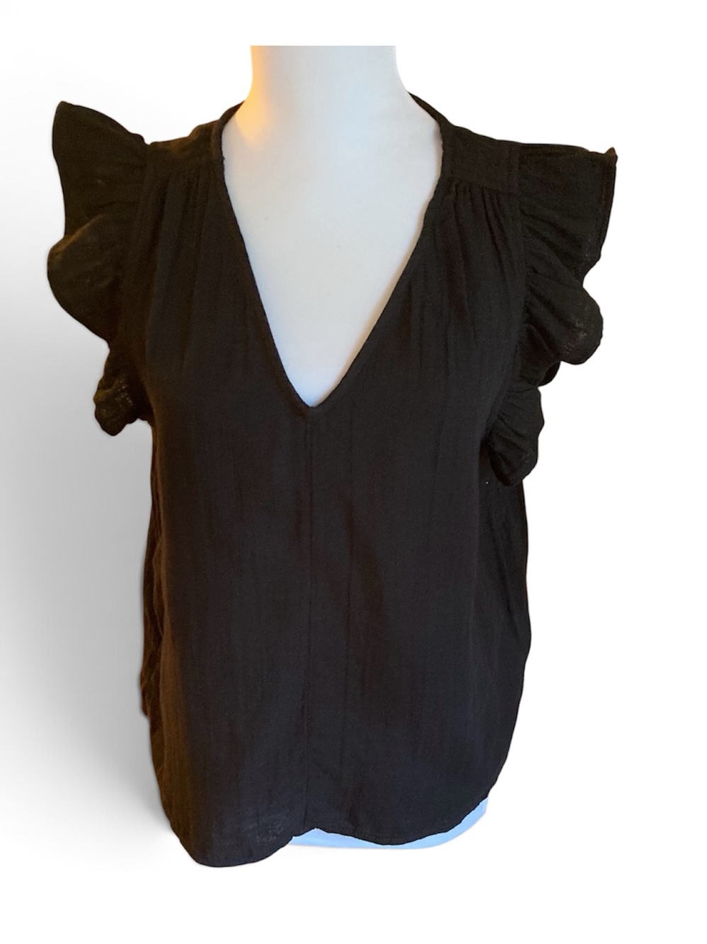 NWT Old Navy Black V-Neck Flutter Sleeve Blouse Size Medium Cotton Gauzy Soft